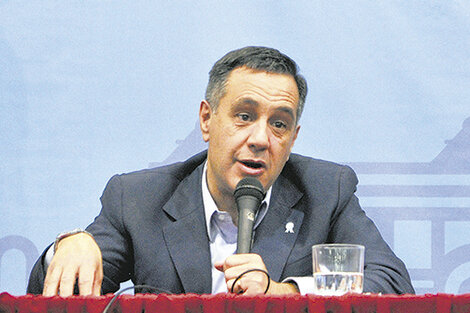 Los docentes cuestionaron la decisión del ministro Finocchiaro.