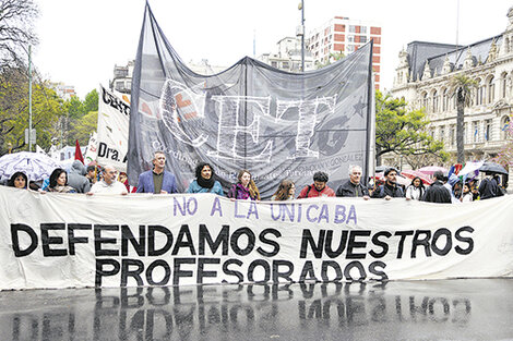 El Gobierno usó al Operativo Enseñar en su cruzada contra los institutos de formación docente.