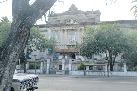 Un reclamo contra el recorte