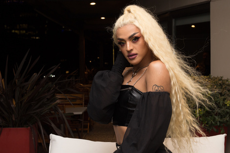 La sensación brasileña Pabllo Vittar enfiestará Groove el 18/4 para agitar su segundo disco, Não Para Não. (Fuente: Cecilia Salas)