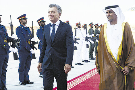 Macri fue recibido en Emiratos Arabes por el príncipe Zayed.