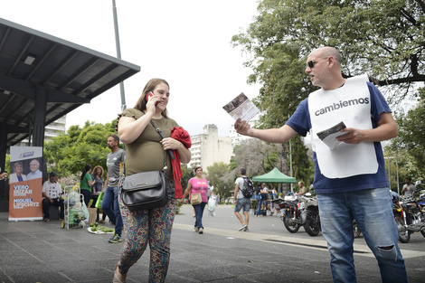 Los militantes enfrentan la apatía y el descreimiento al igual que candidatos y encuestadores. (Fuente: Andres Macera)