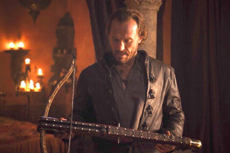 La escena de sexo entre Bronn y las prostitutas quedó afuera.