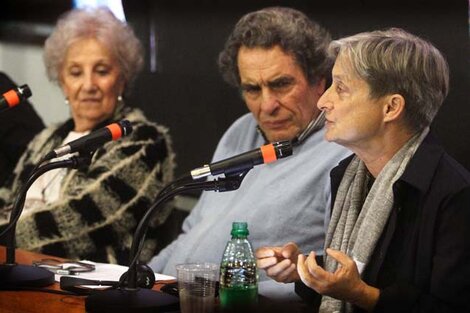 Judith Butler, Estela de Carlotto y Eduardo Jozami en el Conti