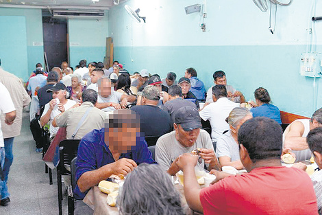 Un comedor de Flores que ya piensa abrir otro turno.