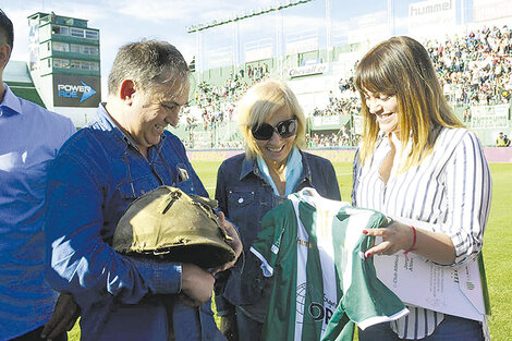 Igualados en la cancha y la tabla