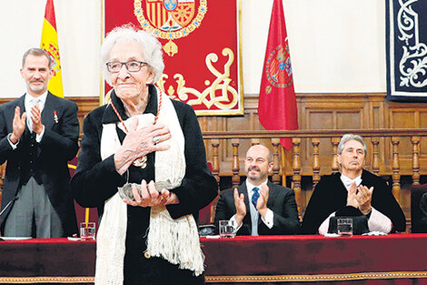 La autora de La luz de esta memoria reveló su “devoción cervantina”.