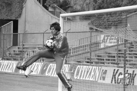 Fillol durante su breve estadía europea, con Atlético de Madrid.