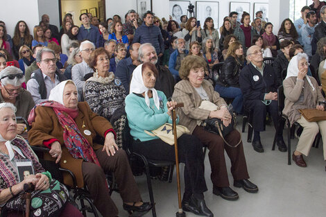 Las Madres agradecieron a los militantes que hicieron posible la reapertura del espacio.