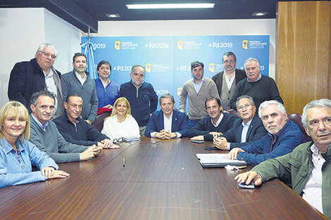 Verónica Magario participó de la reunión de la CAP.