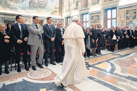 El Papa pidió humildad a los cronistas extranjeros