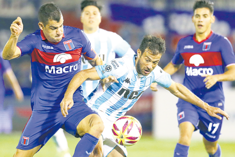 Racing necesita una remontada