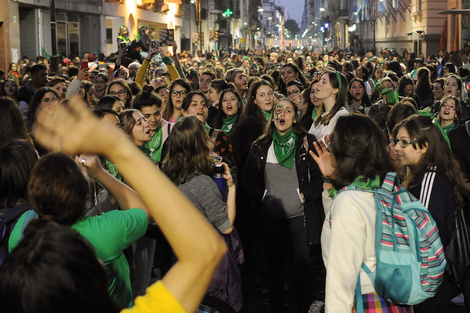 Rosariazo verde en Humanidades