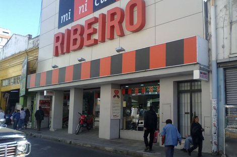 El segmento retail cayó 37 por ciento en abril.