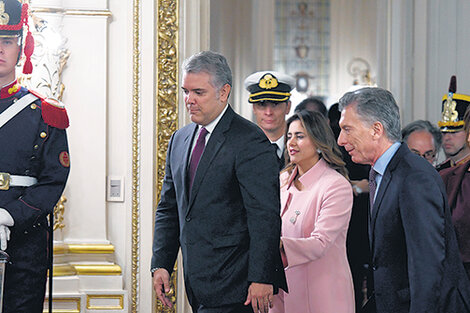 Macri y Duque se mostraron con sus esposas.