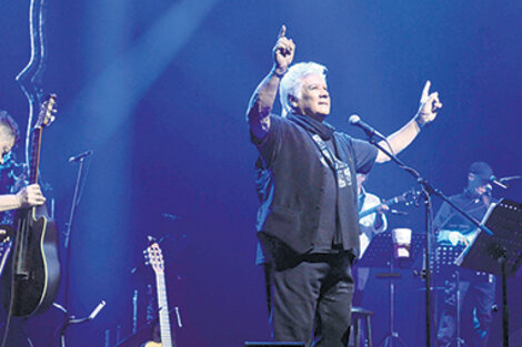 Víctor Heredia llevó al escenario todas sus mejores canciones.