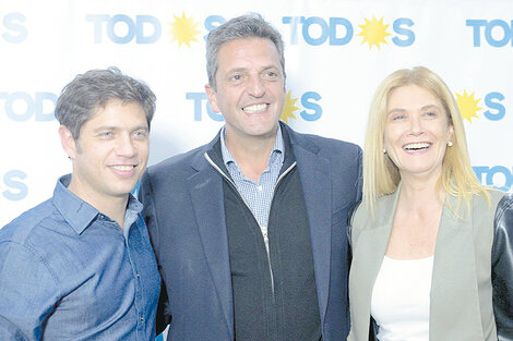 Axel Kicillof junto a Sergio Massa y Verónica Magario.