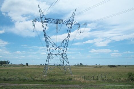 No se descarta otro ajuste en la tarifa eléctrica antes de fin de año.