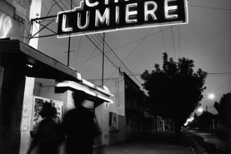 La foto más icónica de Alejandro Lamas del cine Lumiére integra la muestra.