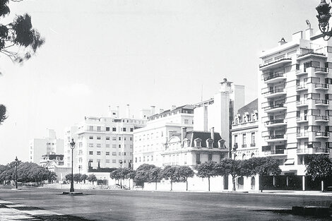 Alternancia entre Modernidad y Academicismo en la Avenida del Libertador; en primer plano el edificio de León Dourge (1934).