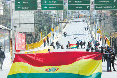 Bolivia sitiada por los paros 