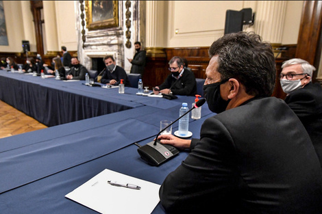 Massa presidió la reunión de jefes de bloque