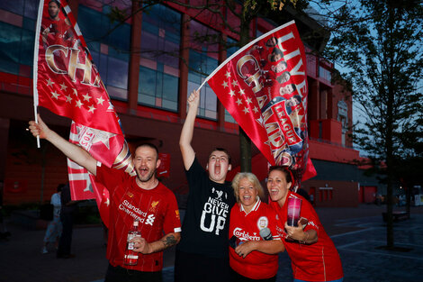 Liverpool pudo romper el maleficio y se consagró en la Premier League