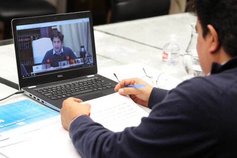 Fernando Espinoza, intendente de La Matanza, en la reunión remota con el gobernador.