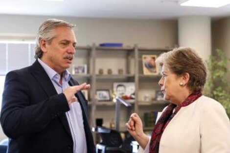 Alicia Barcena, titular de Cepal, en reciente visita a A. Fernández.