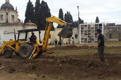 Ordenan no hacer fosas en el Cementerio de la Santa Cruz 