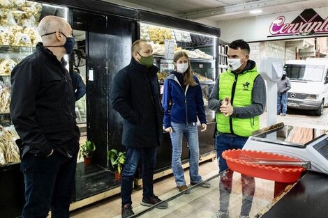 A falta de medidas concretas, Rodríguez Larreta busca aplacar los ánimos mostrándose con algunos de los sectores afectados. Esta semana lo hizo con comerciantes que pudieron reabrir sus locales en la fase actual de la cuarentena.