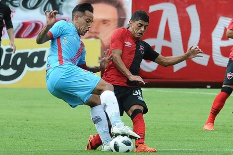 Ñuls cedería a Rivero por 300 mil dólares.
