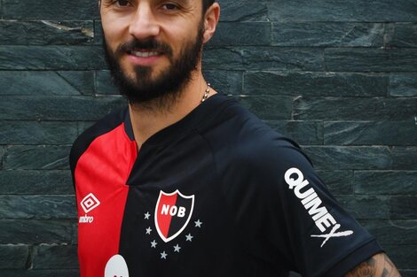 Scocco con la nueva camiseta.