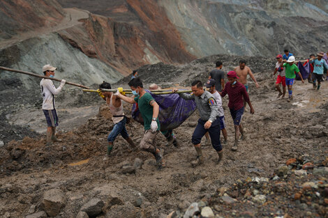 Trágica avalancha de barro en una mina en Myanmar