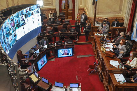 El debate en el Cámara alta se extendió por diez horas. 