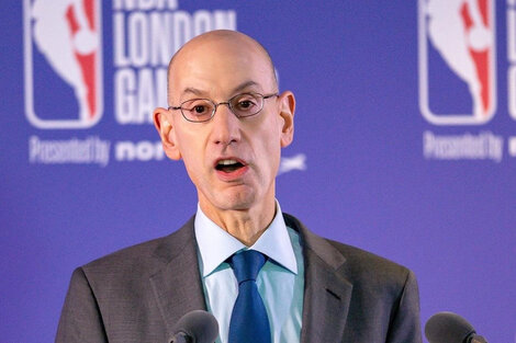 Adam Silver valoró que los jugadores de la NBA visibilizaran las desigualdades raciales. (Fuente: AFP)