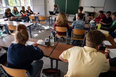 Alemania inauguró la vuelta a clases con polémica por el uso de tapabocas  