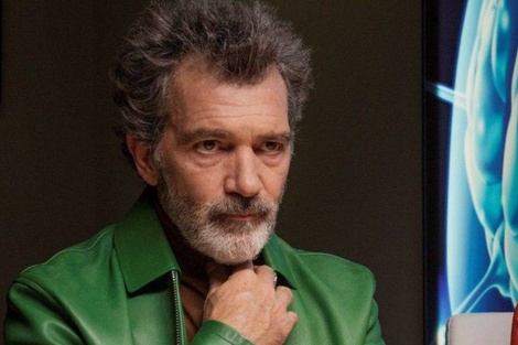 Antonio Banderas tiene coronavirus