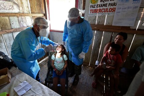 Coronavirus en Brasil: la Cruz Roja denunció que se contagiaron 232.993 trabajadores sanitarios 