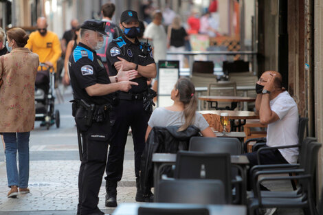 Coronavirus: Galicia prohíbe fumar en calles y espacios públicos