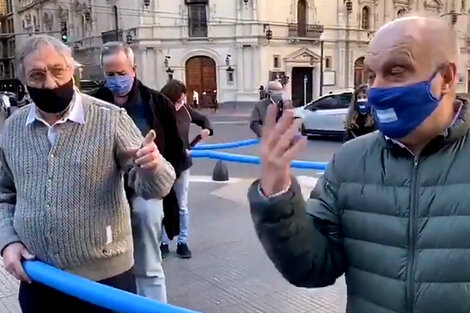 Marcha anticuarentena: el "corralito" de Brandoni y Lombardi