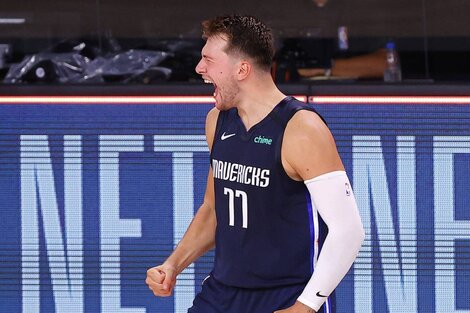 El impresionante triple de Doncic para ganarle al reloj y a Los Clippers