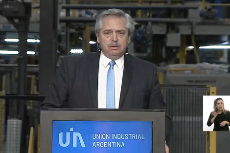 El presidente Alberto Fernández en el acto por el Día de la Industria.