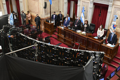 La apertura de la sesión en el Senado.