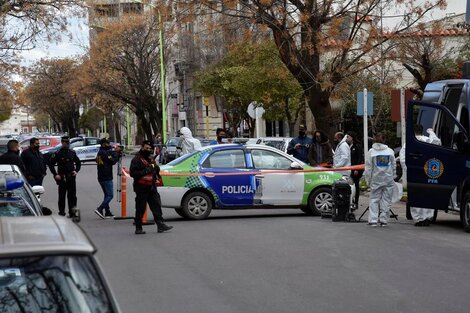 El perro "Yatel" reaccionó enloquecido al detectar el rastro de Facundo en este patrullero de la Policía Local bahiense, secuestrado en la causa.