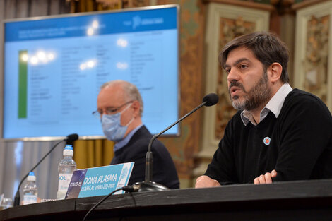 "La situación es compleja, ahora el interior también está muy complicado. Si tenemos que apretar el botón rojo, lo vamos a hacer", aseguró el jefe de Gabinete bonaerense, Carlos Bianco.