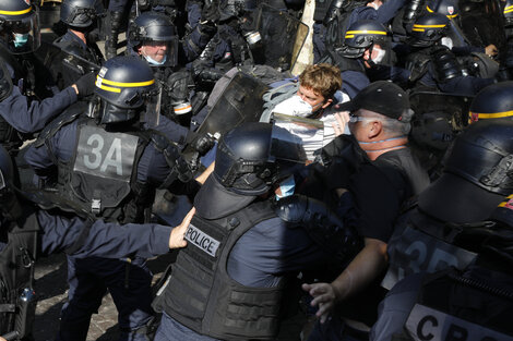 París: hubo detenidos e incidentes en la protesta de Chalecos Amarillos