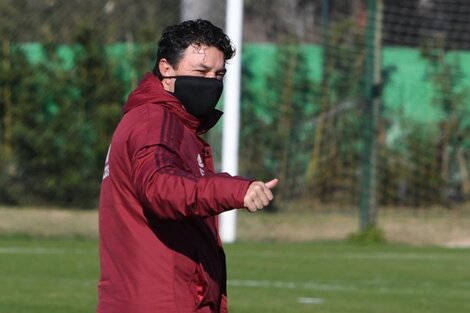 River se entrenó, se hisopó y este martes habla Gallardo