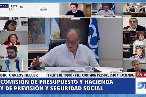 Carlos Heller (Frente de Todos), presidente de la Comisión de Presupuesto, coordina el debate del proyecto de ley, que lo tiene también como uno de los autores.