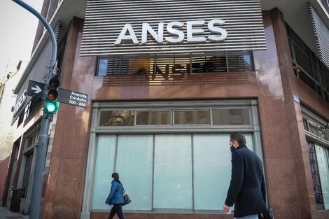 Compra de dólares: Anses ya activó un link para saber quiénes están inhabilitados